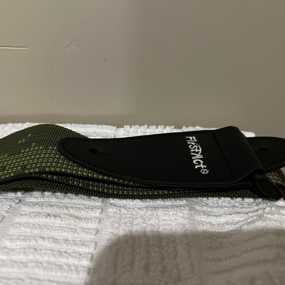 New First Act Guitar Strap Army Green 🤩 with Lime Stitching - Picture 9 of 11